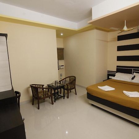 Hotel Kasi Inn 탄자부르 외부 사진