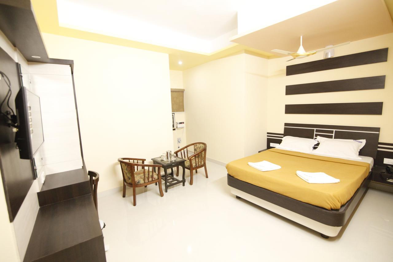 Hotel Kasi Inn 탄자부르 외부 사진