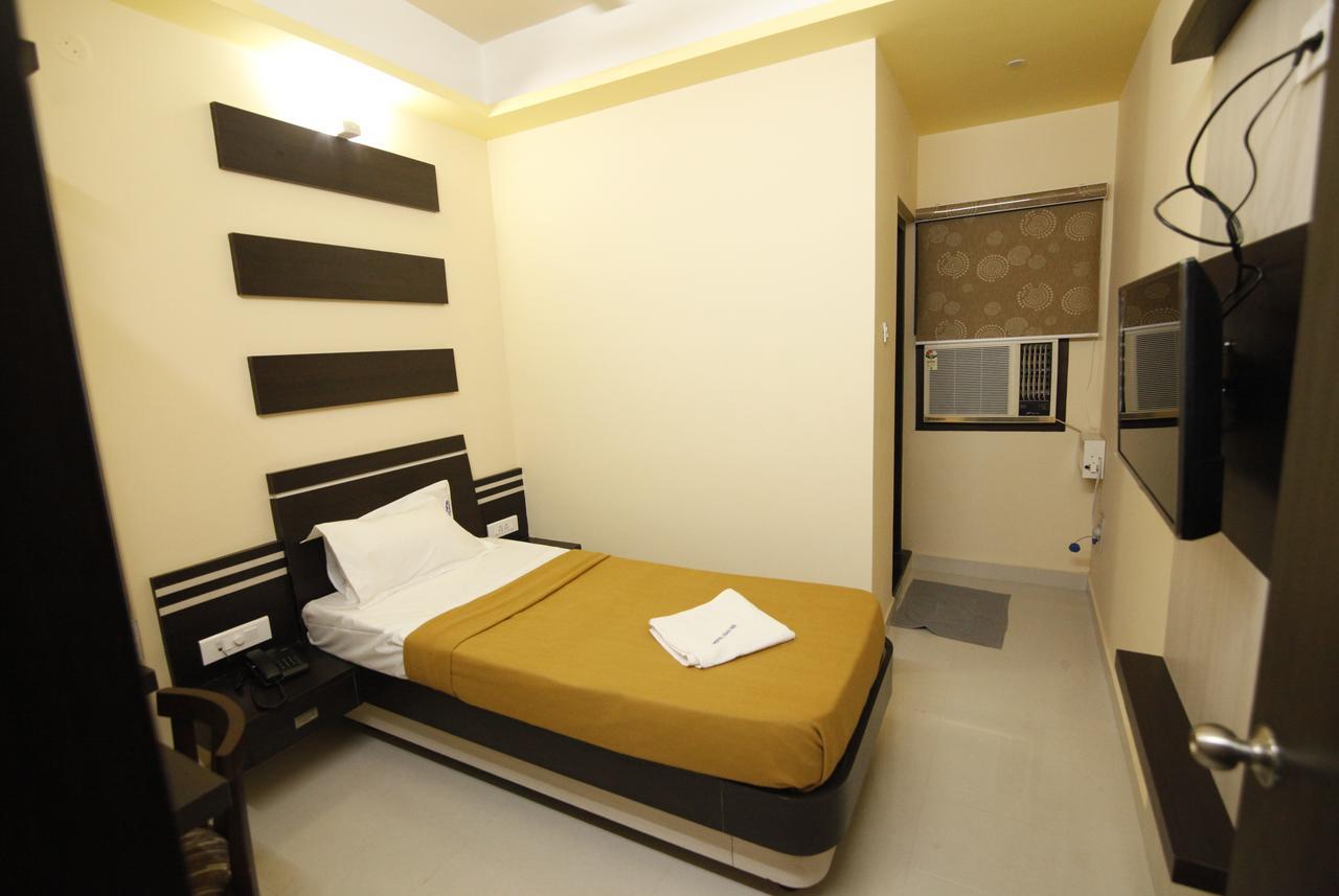 Hotel Kasi Inn 탄자부르 외부 사진